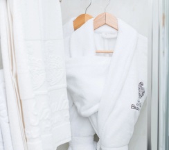 Двухместный номер Business двуспальная кровать в Buta