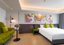 Номер Deluxe в Maitria Hotel Rama 9 Bangkok