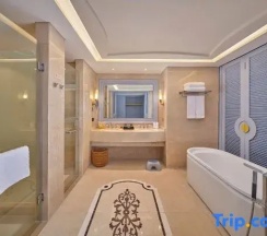Двухместный семейный номер Standard с видом на море (2 отдельные кровати) в Tangla Hotel Sanya