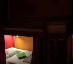 1-Койко-место в четырехместном номере с отдельным санузлом в Макарена