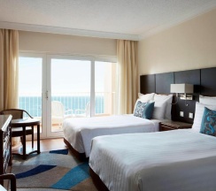 Двухместный номер Guest с видом на море двуспальная кровать в Hurghada Marriott Beach Resort