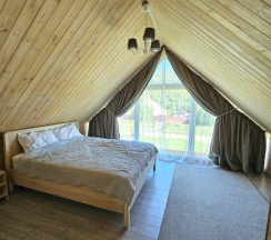 Коттедж с красивым видом из окна в Lякабанья