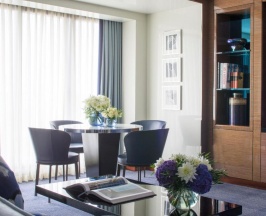 Люкс Ambassador в Four Seasons Hotel London at Park Lane