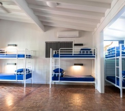 Кровать в общем номере в Wake Up! Byron Bay - Hostel