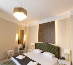 Люкс с видом на море в Modern Luxury Hotel