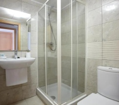 Апартаменты с 3 комнатами с видом на бассейн в Ibersol Spa Aqquaria Suites