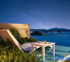 Двухместный номер Premium с видом на океан (двуспальная кровать) в voco Sanya Dadonghai By IHG