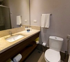 Трёхместный номер Superior в JL Hotel by Bourbon