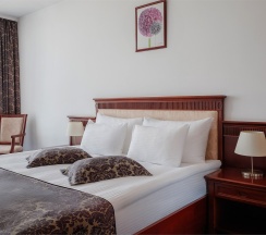 Стандарт улучшенный двухкомнатный в Marins Grand Hotel Астрахань