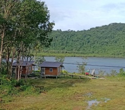 Бунгало с видом на воду в Ao Salat View Koh Kood