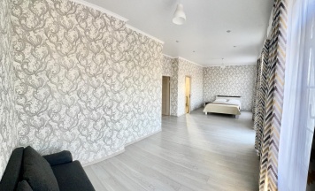 4-местная комната стандарт в Eva Guest House