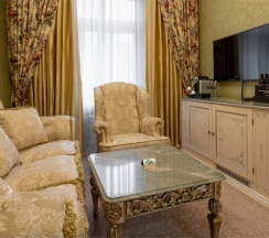 Двухместный номер Коллекшен Премиум (двуспальная кровать) в Radisson Collection Москва