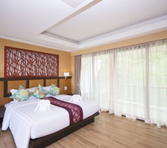 Люкс в Phi Phi Nice Beach Hotel Hip