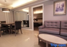 Люкс с 2 комнатами в Hope Land Hotel Sukhumvit 24