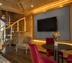 Вилла дуплекс апартаменты с бассейном в Маральник Altai Palace