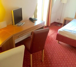 Трёхместный номер Standard в Ambert Berlin (только для женщин)