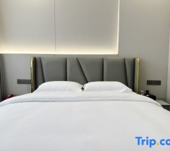Номер Luxury в Dafa Hotel