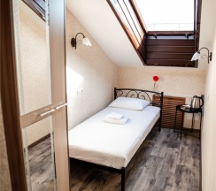 Одноместный номер эконом класса (5 этаж без лифта) в Everest