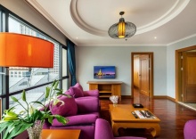 Люкс c 1 комнатой в Bandara Silom Suites