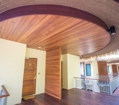 Номер Deluxe с балконом и с видом на бассейн в Tup Kaek Sunset Beach Resort