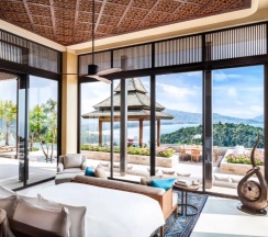 Резиденция с 7 комнатами с видом на море в Anantara Layan Phuket Resort