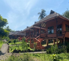 Двухместное бунгало с видом на море двуспальная кровать в Kinnaree Resort Koh Kood