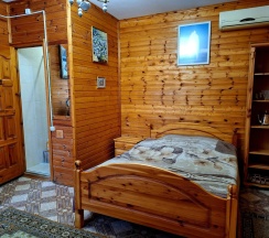 Номер Comfort с 2 комнатами с балконом и с красивым видом из окна в У Марины
