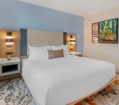 Люкс в Cambria Hotel Austin Downtown