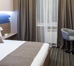 Номер стандарт с 1 двуспальной кроватью (с завтраком) в GogolHotel