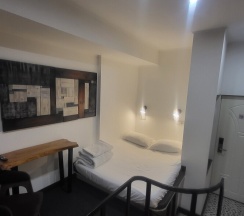 Улучшенный Лофт с телевизором 101 в Лофт отель на Крымской