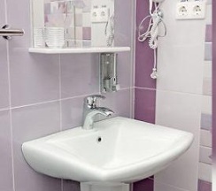 Номер стандарт улучшенный с 1 двуспальной кроватью (с завтраком) в Дарэн