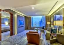 Двухместный люкс Executive двуспальная кровать в Hilton Sukhumvit Bangkok