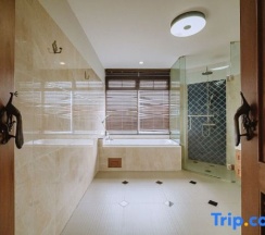 Двухместный номер Deluxe с балконом двуспальная кровать в Baan Huen Phen