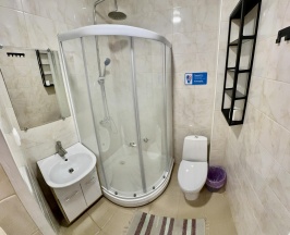 Номер стандарт улучшенный с 1 двуспальной кроватью в Eva Guest House