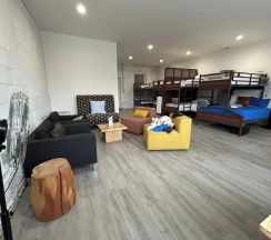 Кровать в общем номере в Stay 424 Hostel