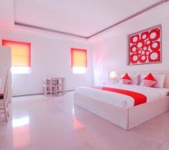 Двухместный номер Standard двуспальная кровать в OYO 1489 Simona Hotel