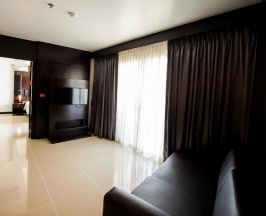 Люкс Угловой с видом на море в Hotel Selection Pattaya