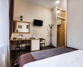 Двухместный номер Comfort с видом на город двуспальная кровать в Галерея