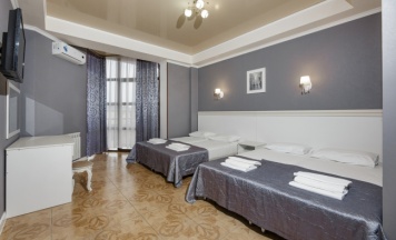 Семейный четырехместный номер в Plaza