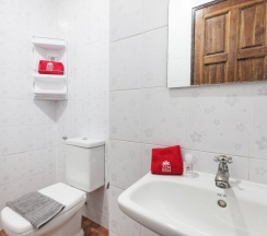 Двухместный номер Standard двуспальная кровать в Отель ZEN Rooms Naka Phuket