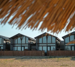 Коттедж трехкомнатный с 3 спальнями в Villa Mayak
