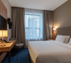 Стандартный номер с видом на город с двуспальной кроватью в Cosmos Omsk Hotel