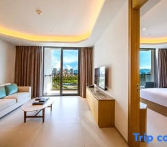 Люкс Superior с видом на море в Oakwood Apartments Sanya