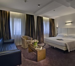 Двухместный номер Deluxe двуспальная кровать в Hotel Plaza Venice