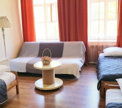 Трёхместный семейный номер Standard с красивым видом из окна в KronHotel 101