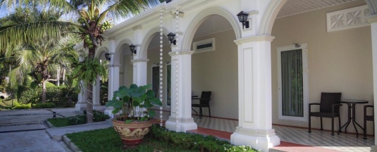 Семейный номер Standard с видом на воду в Maikhao Home Garden Bungalow