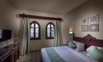 Двухместный номер Deluxe с видом на горы двуспальная кровать в Mazar Resort & Spa