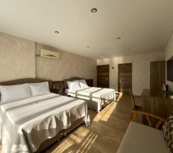 Четырёхместный Сьют c 1 комнатой с балконом и с видом на море в Aimara