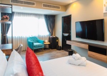 Люкс Deluxe с видом на море в Triple L Hotel Patong Beach