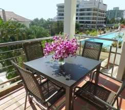 Апартаменты с 2 комнатами в Westbury Residence